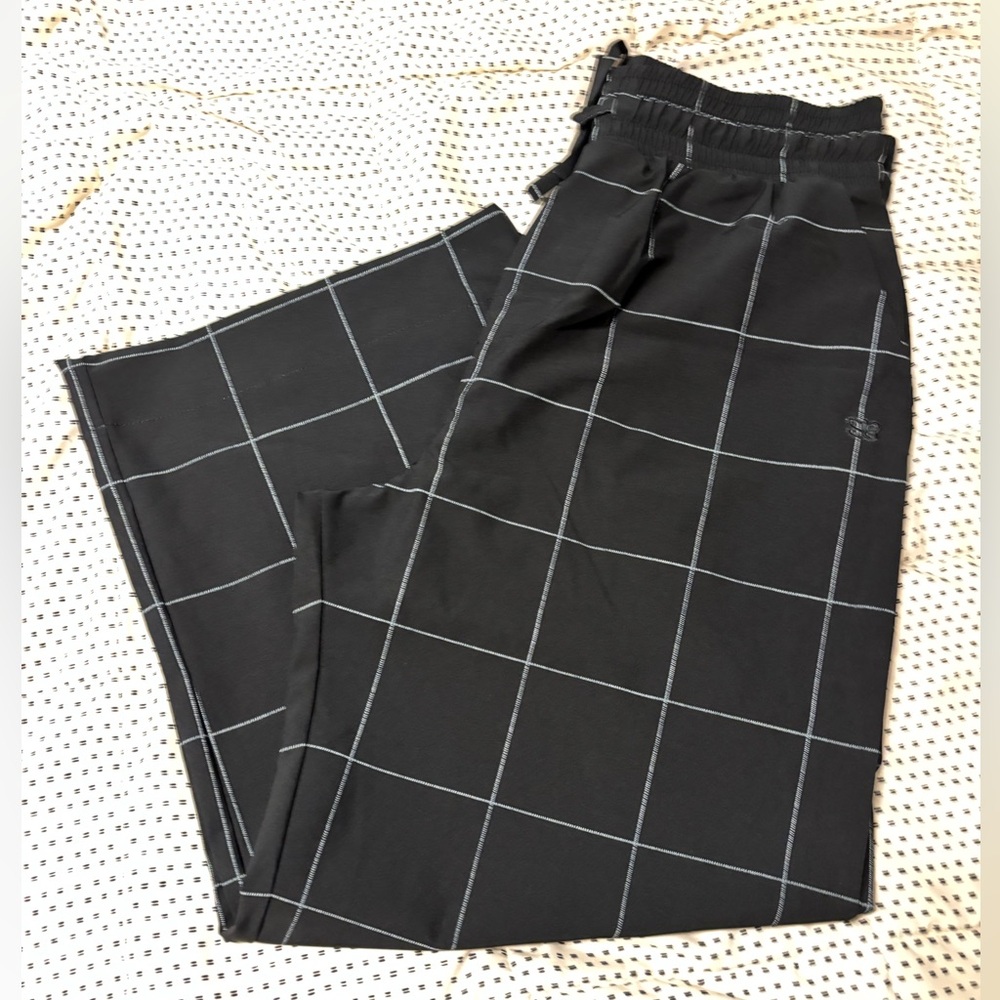 Albion Audrey Wide leg Black Windowpane Pants
